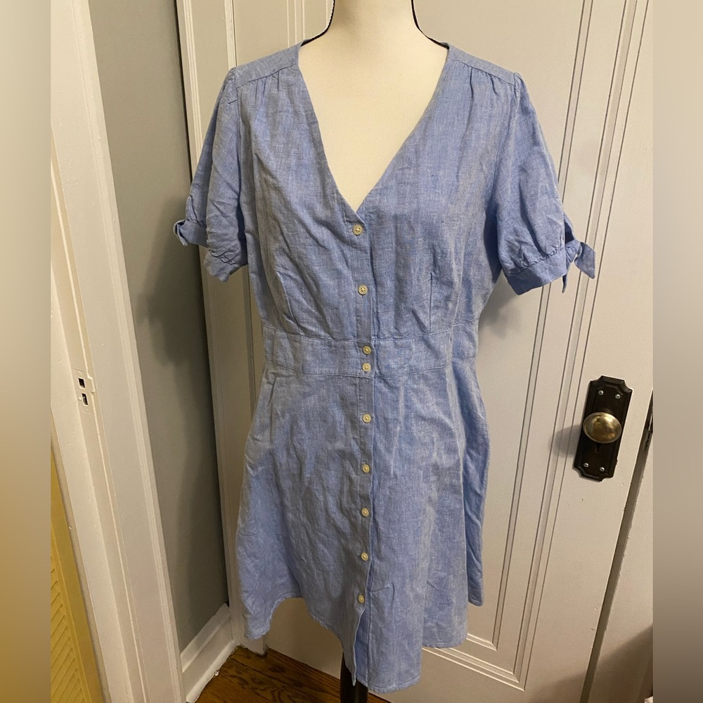 NWT GAP Women’s button down dress 12